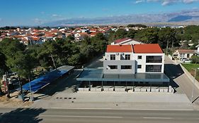 Apartmani Petra